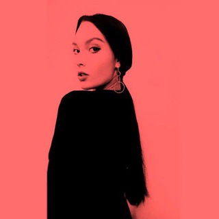 Логотип @yesenia_veritas - КРЕАТИВНАЯ КОЧЕВНИЦА