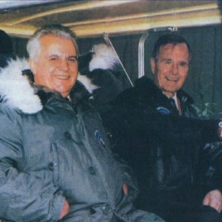 Логотип @yetnotborn - ЩЕНЯ ВМЕРЛА