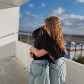 Логотип @yitnaiz - kissksyss