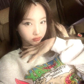 Логотип @yjentertainment - YJ ENTERTAINMENT