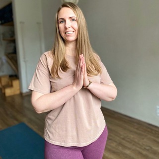 Логотип @yoga_vselennaya - АДАМОВА ОЛЕСЯ☀️ ЙОГА-ПРОСТРАНСТВО ДЛЯ ВСЕХ 🧘
