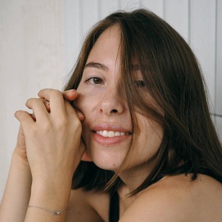 Логотип @yogaelya - Йога с Элей 🕊