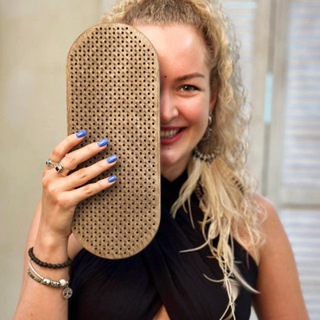 Логотип @yogaguru_quantum13 - ГВОЗДЕстояние и практики