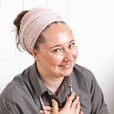 Логотип @yogamummy - Дорошко о процветании и балансе