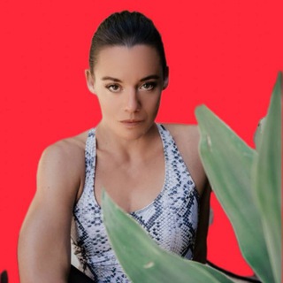 Логотип @yogatikhonova - Алена Тихонова: Anti-age йога и силовые