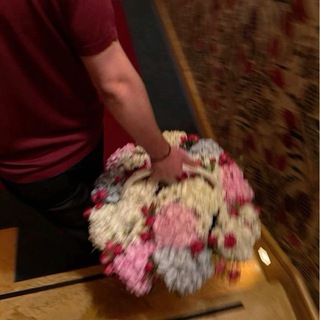 Логотип @youneeddmme - you need me