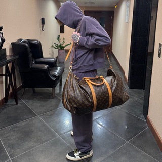 Логотип @young22rich - Young & Rich MUZIK