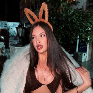 Логотип @youngdoll - silly goofy girl