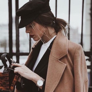 Логотип @yourfavoritestyle_moda - Стильные образы | Мода