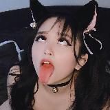 Логотип @yourfeets - ножки моей тян