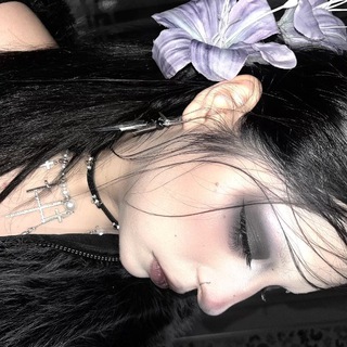 Логотип @yournooona - твоя нуна