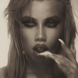 Логотип @yourreference - Твой референс 💔 le.moroz