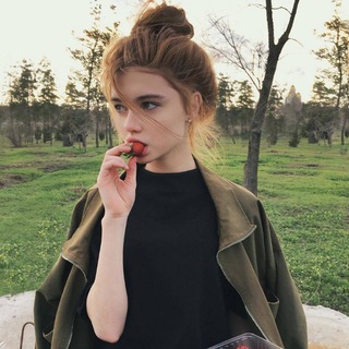 Логотип @yoursswb - находки с вб |♡| wildberries