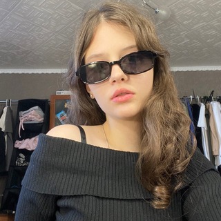 Логотип @yourstrawberryyu - Полюшкин приколюшкин😜