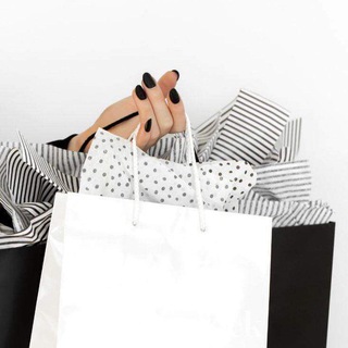 Логотип @yourusacloset - Your USA Closet 🛍