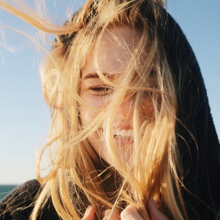 Логотип @youthandfreedom - youth and freedom