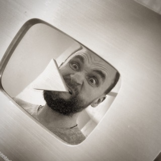 Логотип @youtubeskudoum - VOLGIN YouTube