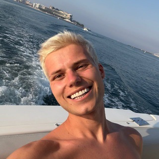 Логотип @youungeer1 - ЯНГЕР🎖