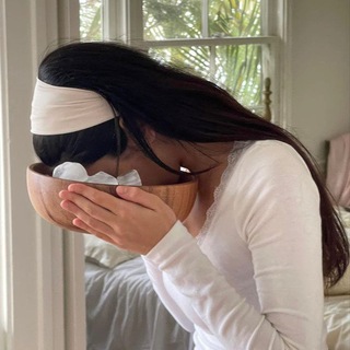 Логотип @youwwwl - (💋'))::𝐏𝐄𝐑𝐅𝐄𝐂𝐓