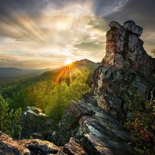 Логотип @yral_turism - Урал • Туризм • Путевки