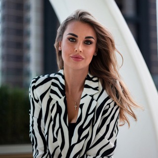 Логотип @yulianabusiness - Юлиана | ai-контент для бизнеса