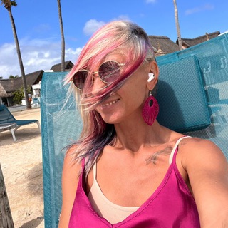 Логотип @yuliaskyfox - БИОХИМИЯ МЕЧТЫ