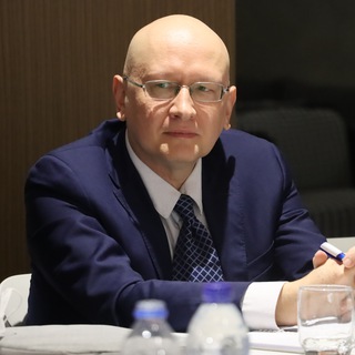 Логотип @yuliy_yusupov - Юлий Юсупов