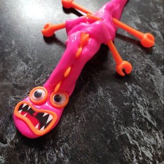 Логотип @yulya_burzhuyka - Записки буржуйки