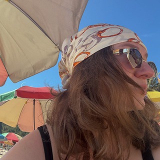 Логотип @yulyasukhinina - Julia's diary