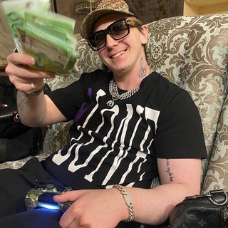 Логотип @yung_trappa_off - YUNG TRAPPA 💰🏋🏻‍♂️