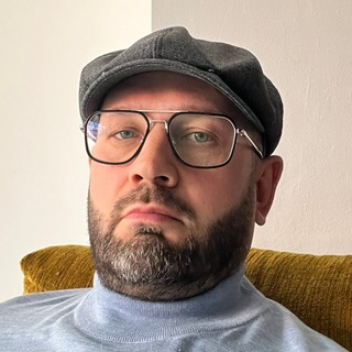 Логотип @yurazhgi - Поздняков, жги!