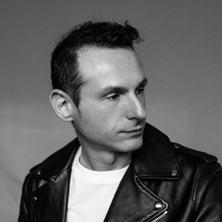 Логотип @yuriusachev - Юрий Усачев