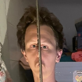 Логотип @yurrrrrrrko - yura ibn yura