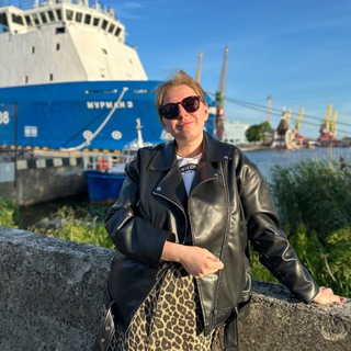 Логотип @yuuuuuuglow - Дневник Джулии💘