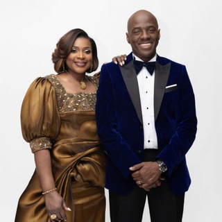 Логотип @yvancastanou - Yvan Castanou