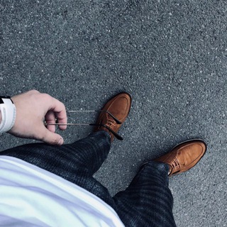 Логотип @yvmuz - • Y • M U S I C •