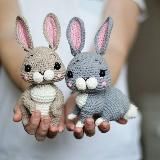 Зайцы Амигуруми