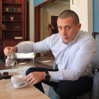 Логотип @zakulisie_moe - Денис Зацепин | Закулисье