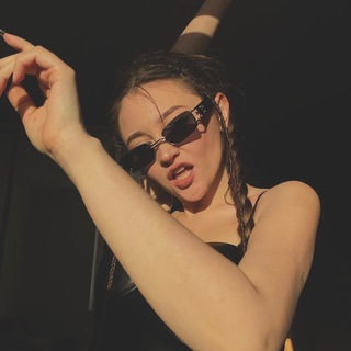 Логотип @zalepuhinachat - нашли того кого не теряли чат