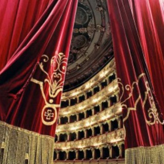 Логотип @zapiskiteatralkidiscuss - Записки Театралки Дискуссия