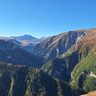 Логотип @zateran_mirr - Затерянный мир.Гостевой дом в Мезмае, походы и жизнь в горах.
