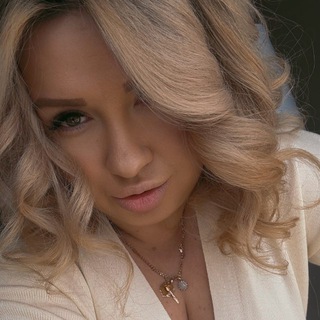 Логотип @zefirnayablondinka - Zefirnaya_blondinka