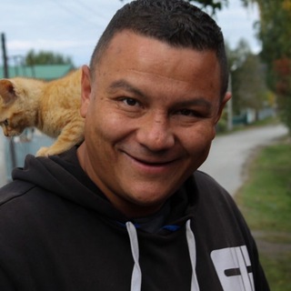 Логотип @zelenka_news - Илья Остапенко-Ахметов