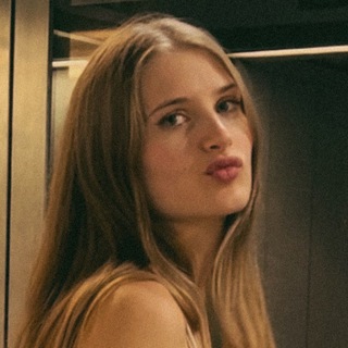 Логотип @zelinskaya_nastia - *думаю над названием*