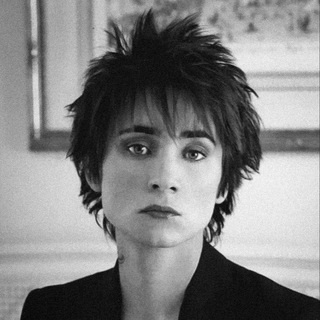 Логотип @zemfiraeveryday - Земфира на каждый день