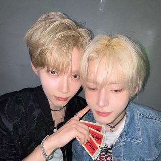 Логотип @zerobaseonewithlove - с любовью, zb1