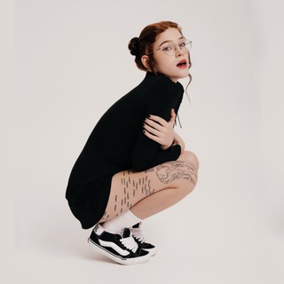 Логотип @zhanulkaa - испанский стыд