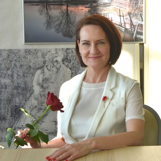 Логотип @zhdanova_game - Танцы с РЕАЛЬНОСТЬЮ/ Юлия Жданова