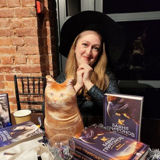 Логотип @zheleznaya_roza - В тихом омуте писательства | Хомутовская Мария