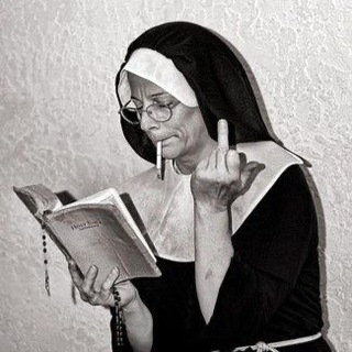 Логотип @zhenskoechtivo - Женское чтиво